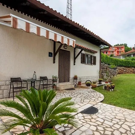 Apartamento Chiara1-apartments *