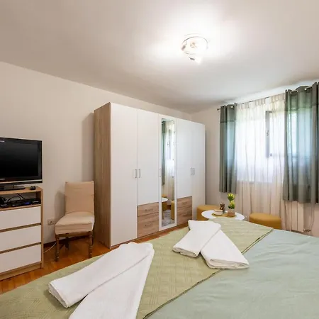 Chiara1-apartments Apartamento